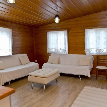 Refreshing Tiny House With Shared Pool And Balcony In Bodrum 펜션